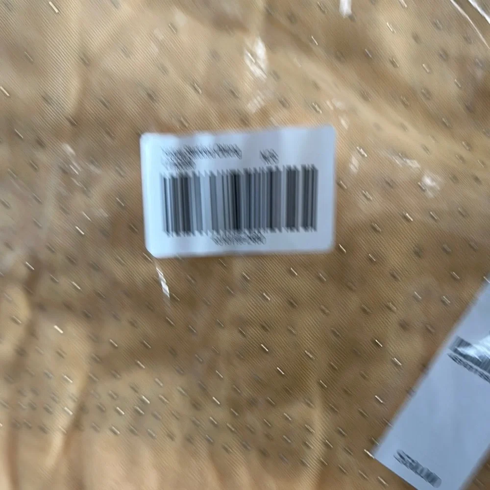 NWT WHBM Limocello Studded Scarf Size 25*80